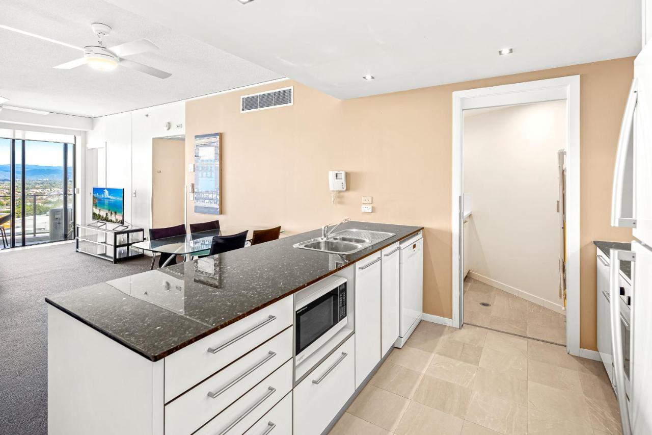 Sierra Grand Broadbeach - Self Contained & Privately Managed Apartments Gold Coast Exterior foto