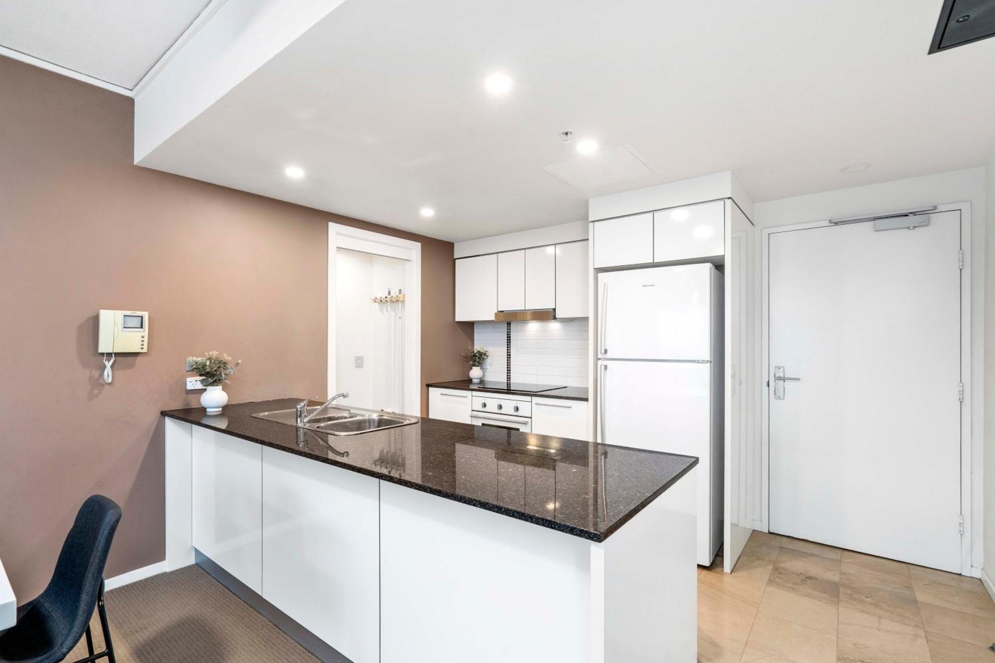 Sierra Grand Broadbeach - Self Contained & Privately Managed Apartments Gold Coast Exterior foto