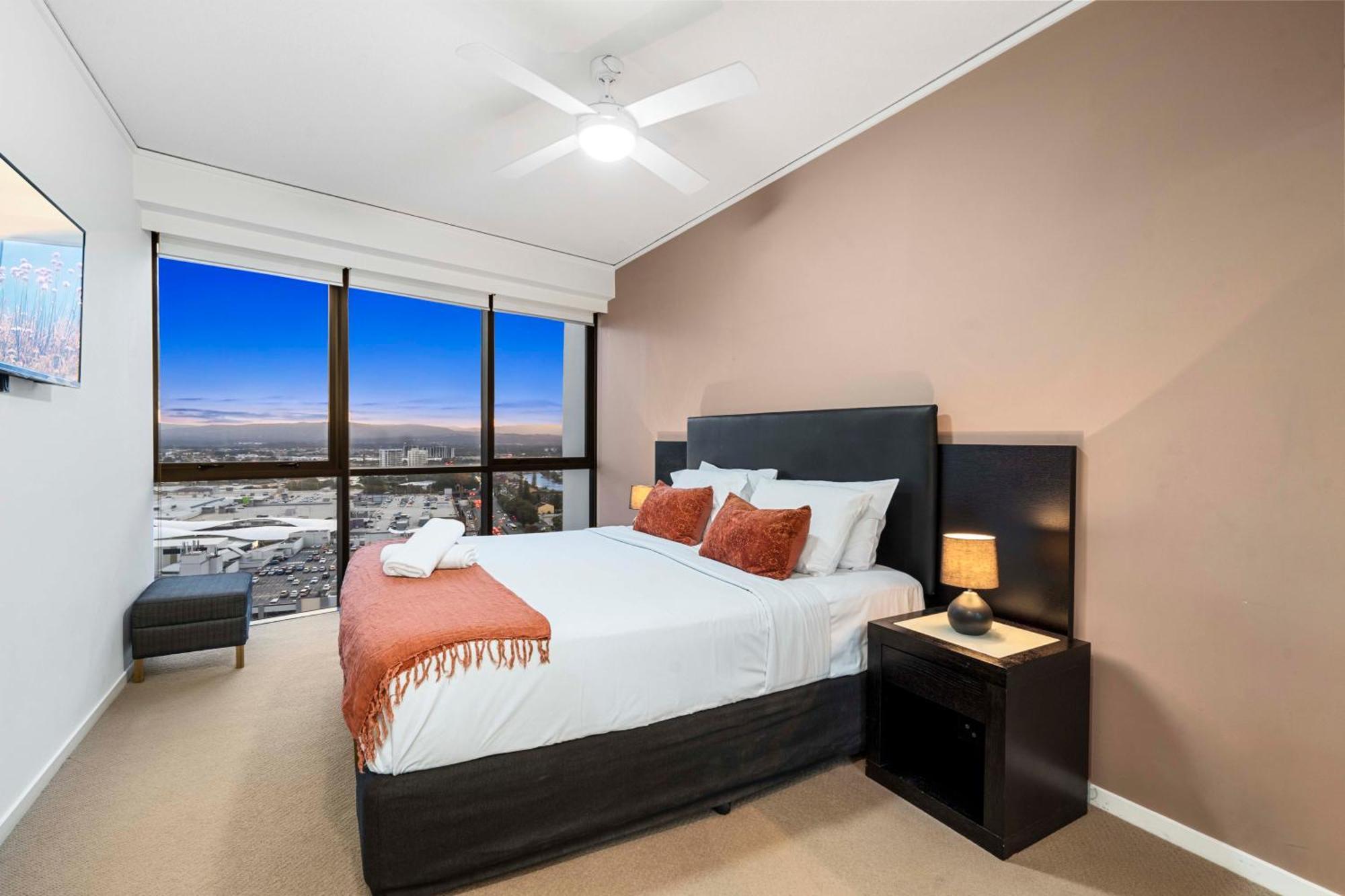 Sierra Grand Broadbeach - Self Contained & Privately Managed Apartments Gold Coast Exterior foto